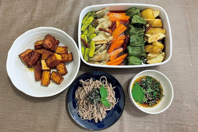 野菜をたっぷりとれるそば中心の献立