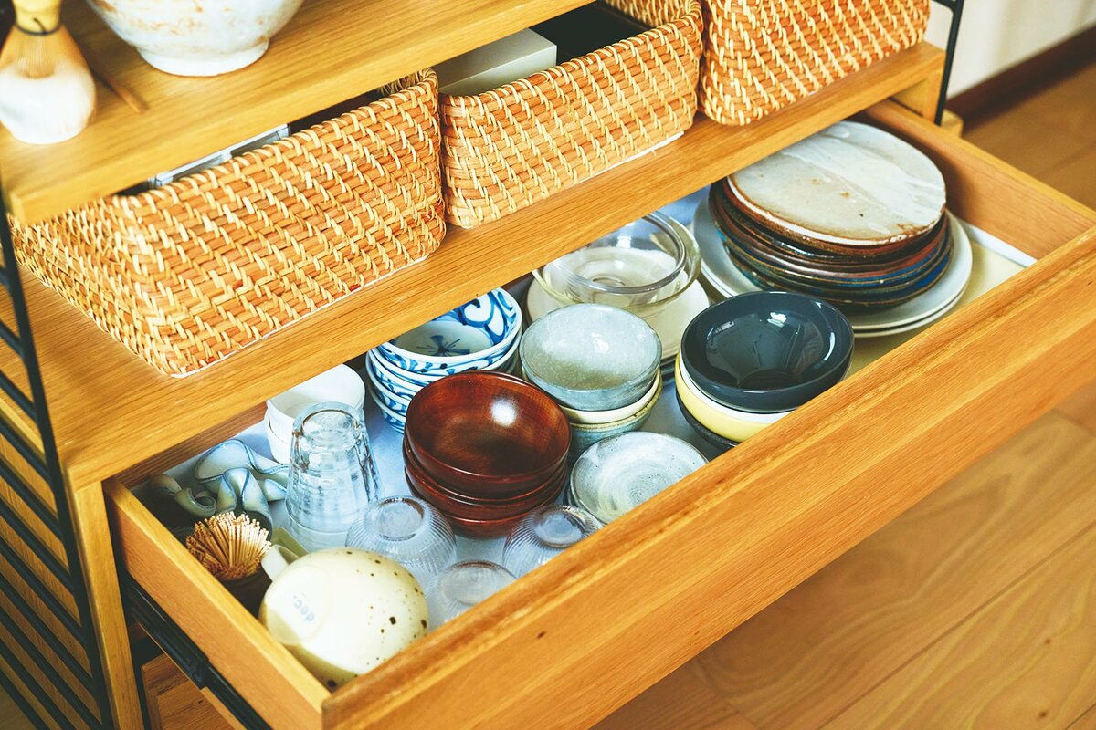 1990年ごろの食器棚 1990年ごろの食器棚