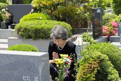 50代から知っておきたい年金の受け取り方。夫が死んだら妻はいくら受け取れる？