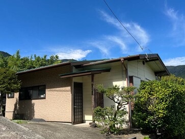 実家の片づけ：両親は80歳＆75歳、最寄りの駅は無人。食品ストックについて考えた