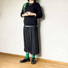 50代からのユニクロ活用術。流行の「グリーン」を差し色にしておしゃれに