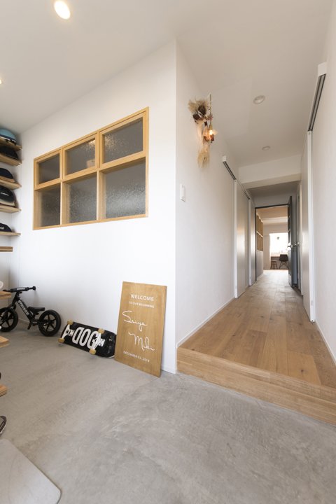 開放的で外出時の身支度がラクな玄関土間