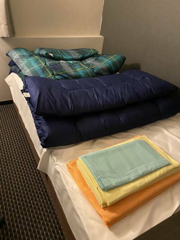 ベッドの上に布団