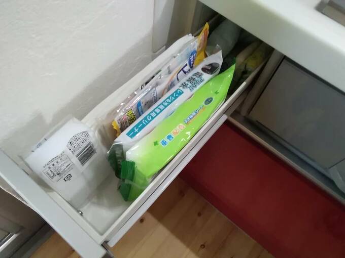 キッチンの引き出しに収納