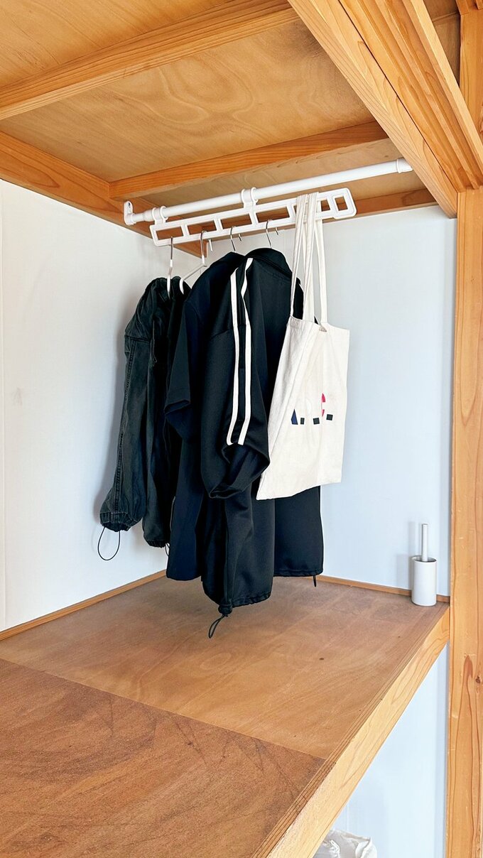 押し入れ用の便利なハンガー