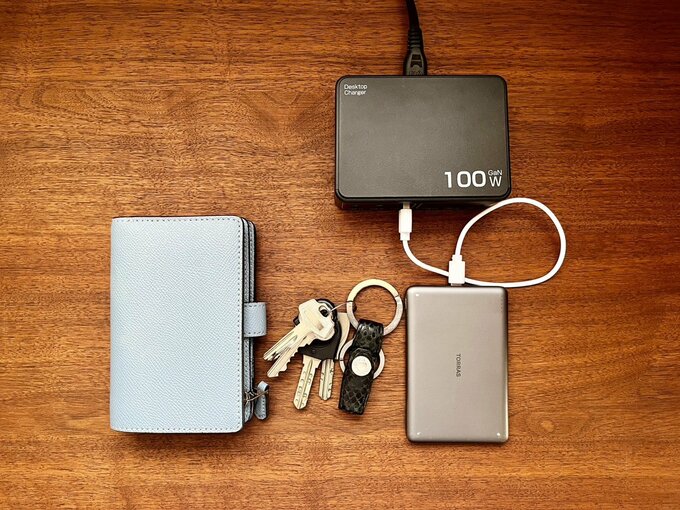 鍵、財布、モバイルバッテリーといった、出かける前に必要となるもの