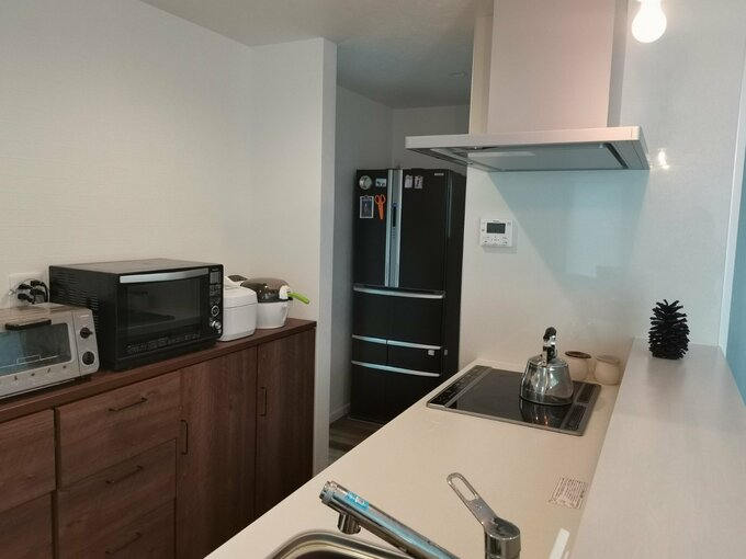 キッチンと冷蔵庫の位置関係