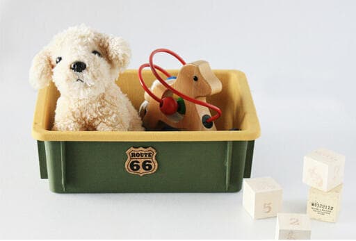 ポップな色合いのカラフルボックス