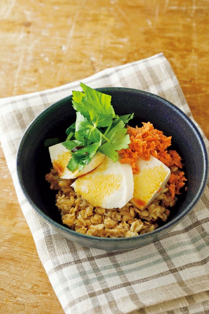 鮭と三つ葉の豆腐丼