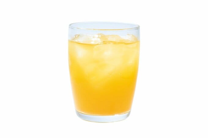 グラスに入ったオリジナル　クラフトジンジャー（カルディコーヒーファーム）