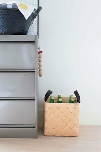 床に置くだけで空間の雰囲気が変わるんです