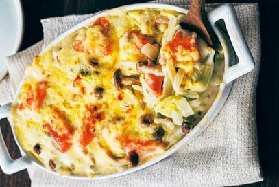 とろ～り甘い白菜と塩鮭の「クリームみそグラタン」。みそのコクが絶品