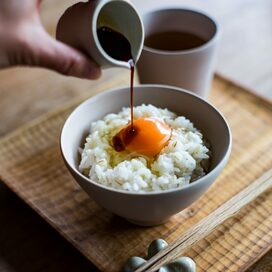 ダイエットだけじゃない！もち麦はTKGで食べると「ぷりぷり＆とろっ」で絶品