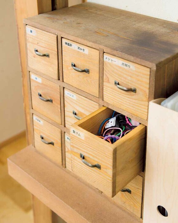 リビングの引き出しにラベリングした様子