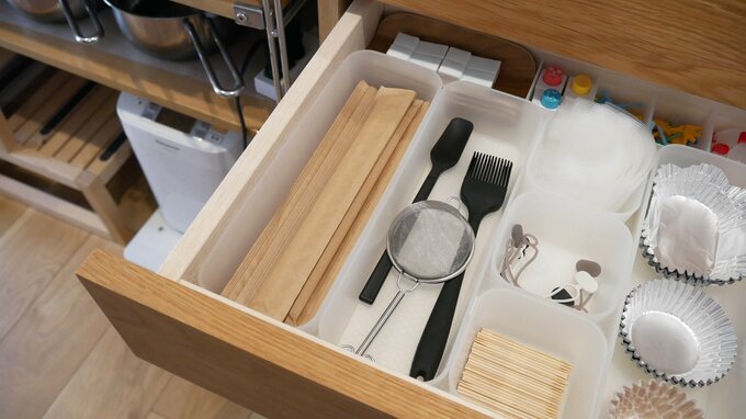 使用頻度の低い割り箸は下段に収納