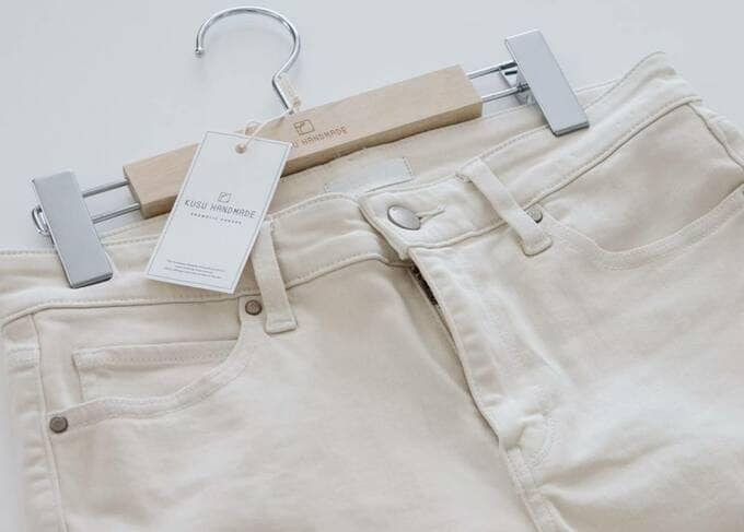 ハンガーにパンツ