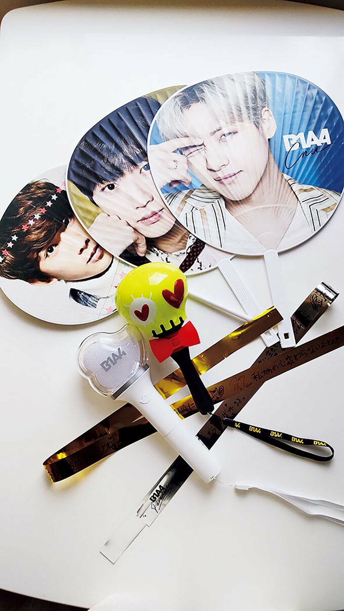 アイドルのうちわ