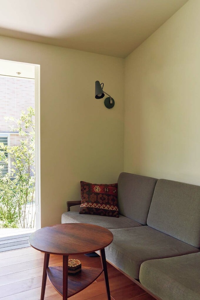 リビングとつながるデッキ