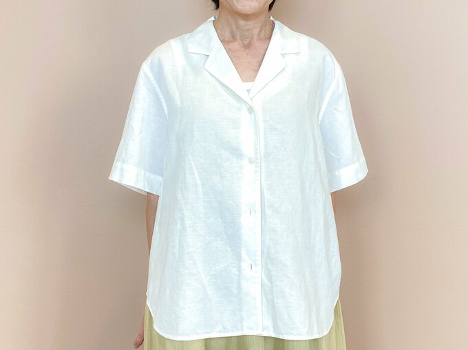 オープンカラーシャツの画像。