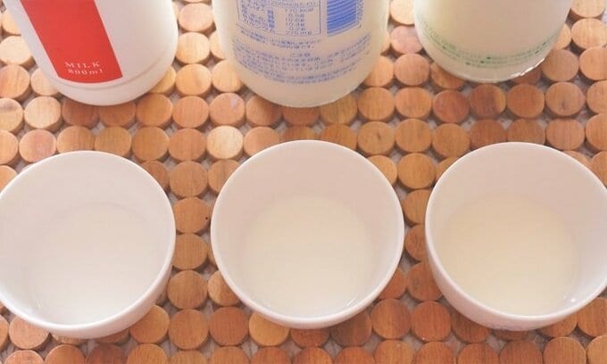 牛乳そのものの色味を比べてみた