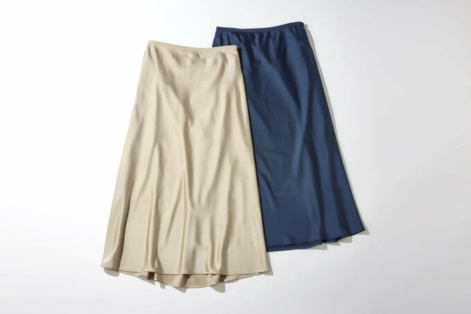 サテンスカート