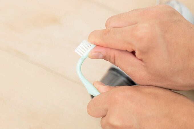 歯ブラシを曲げる