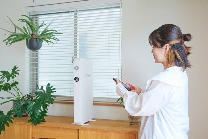 家具の上に立てる