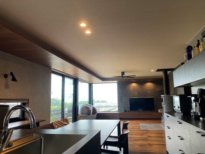 キッチンから見た