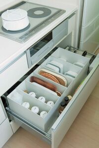 ファイルボックスを複数使って、大きな引き出しに縦置き収納