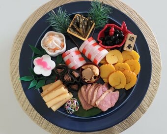 ローソンの「100円おせち」を上手に活用するコツ5つ。1350円分買っても豪華に