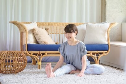 自律神経の乱れ、胃腸の疲れがラクになる「ヨガポーズ」3つ。夏バテ改善にも
