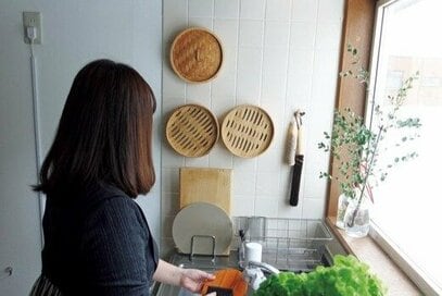 元汚部屋でも200着あった服を「10着」まで減らせた。捨てたらコンプレックスだらけから毎日が幸せに