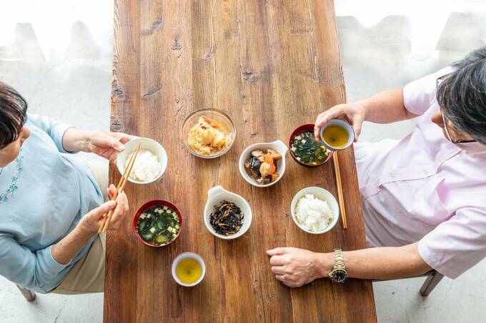 夫婦と食卓