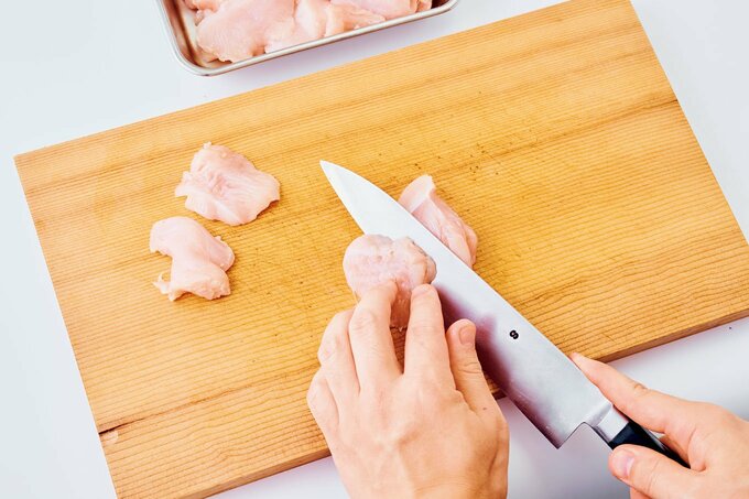 鶏肉カット