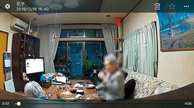 食事をしている和田さんのお母様