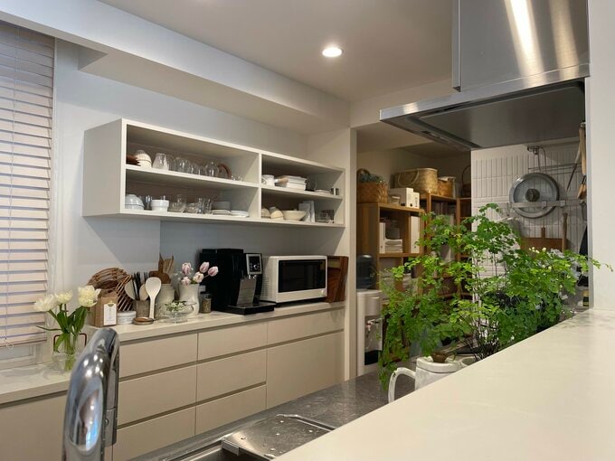 キッチンの奥にあるパントリー