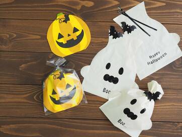 ダイソーのハロウィーングッズで不器用でもラッピング上手に