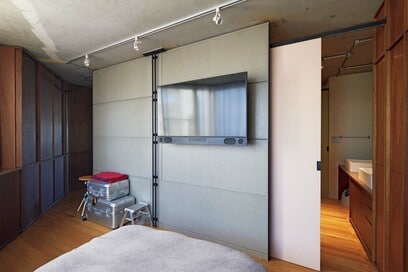 シニア夫婦ふたり暮らしのマンションリノベ。水回りを中心に空間をひとつながりに