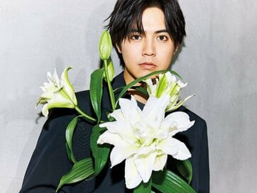 片寄涼太さんの“自分時間”の使い方。「じつはワインのスクールにかよっています」