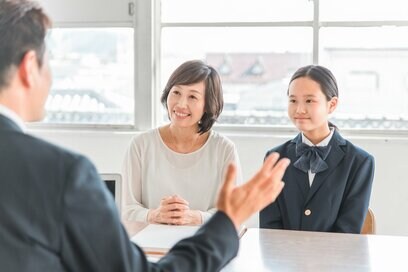 「奨学金は世帯収入が低い家のため」は思い込み？今どきの制度を解説