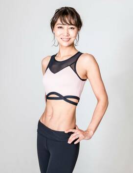 テレビを見ながらでも、くびれがつくれる3つのステップ