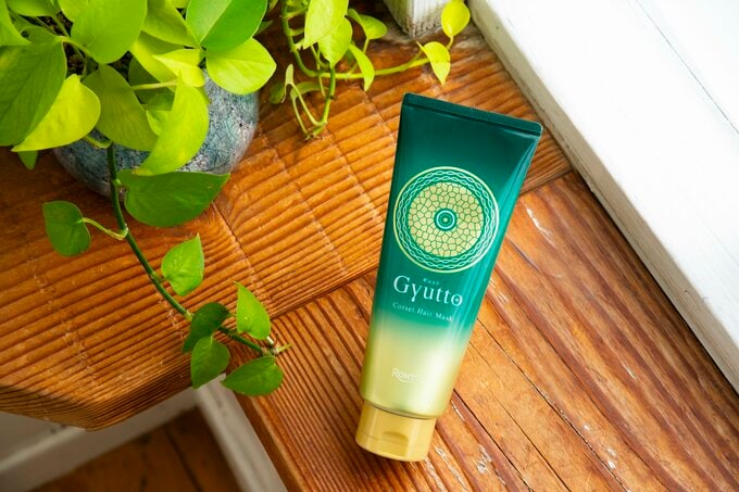 Gyutto（ギュット）コルセットヘアマスク 