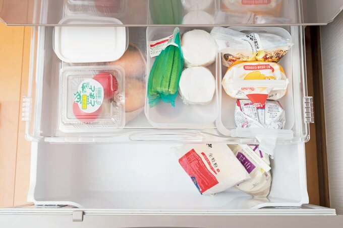 冷蔵庫内トマトオクラなど