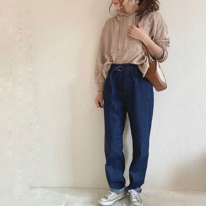 パーカー合わせでカジュアルコーデ