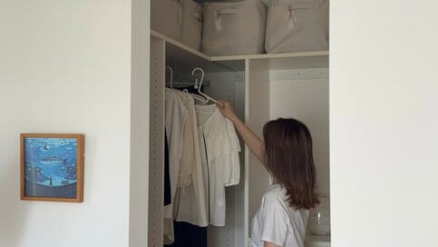 バーゲンには行かない、ネット購入しない…世帯月収10万減でも「年200万貯められた」服選びルール5