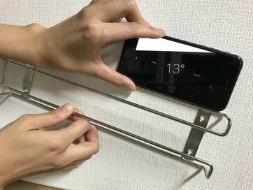 フックやタオルかけを設置する前に！壁の穴あけに失敗しないコツ