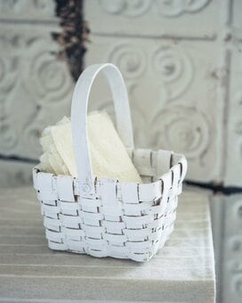 材料費わずか200円！ 初心者でもできる、かわいいアンティーク風バスケット