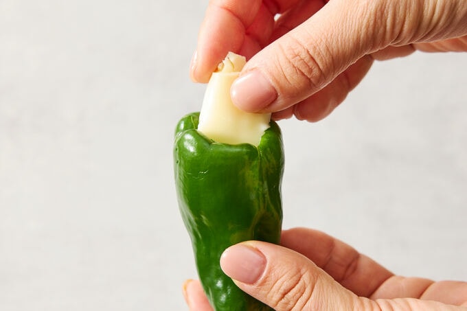 ピーマンの肉詰め