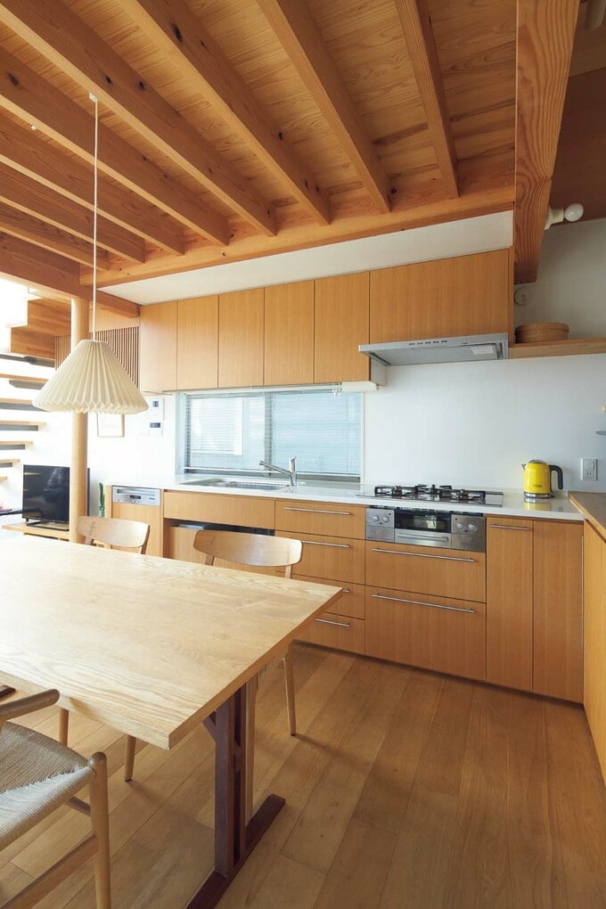 ダイニングキッチンの全景