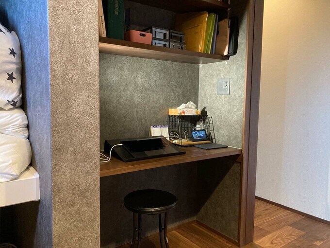 寝室から見たワークスペース